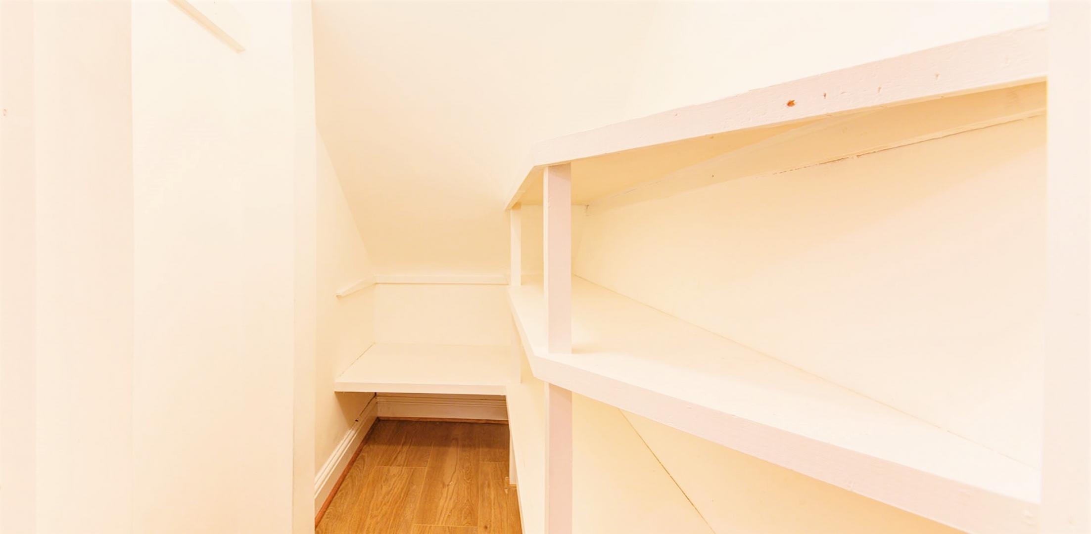 			 , 1 Bedroom, 1 bath, 1 reception Flat			 High Road, DOLLIS HILL